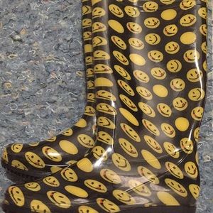 Joe Boxer Rain Boots